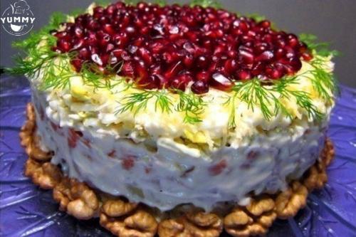 Топ - 9 самых вкусных слоеных салатов?