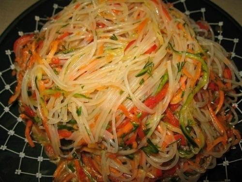 Фунчоза по-корейски.  Ингредиенты: