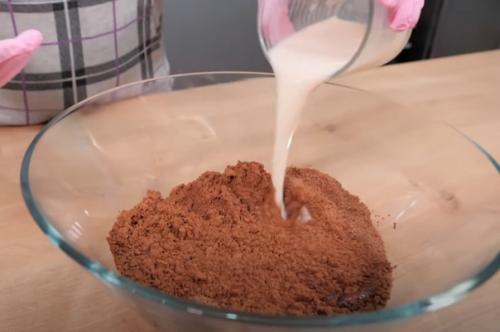 Очень вкусный рулет к чаю за 5 минут. 01 Очень вкусный рулет к чаю за 5 минут. 01