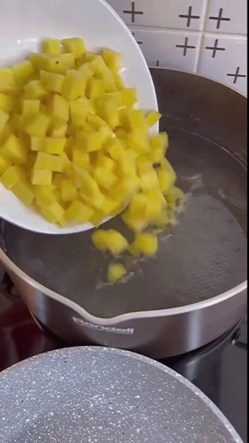 Куриный супчик с грибами и плавленым сыром. 02