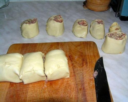 Мясные рулетики.  Ингредиенты: 03