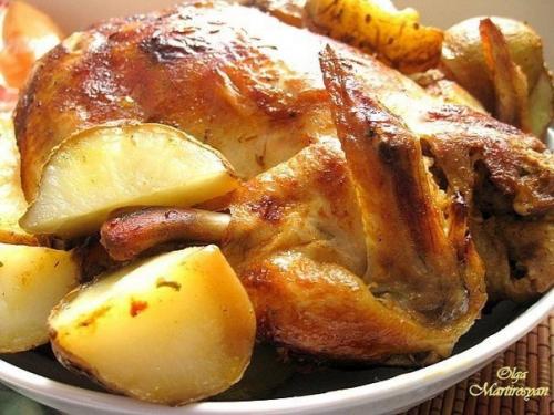 Цыпленок Пикантный с картофелем айдахо.