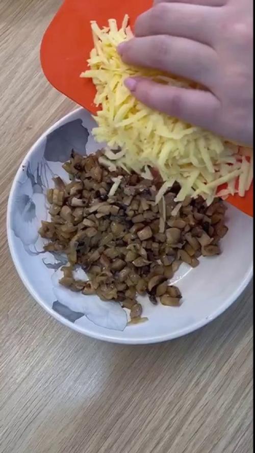 Очень аппетитные и нежные котлетки. 03