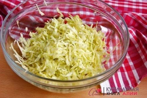 Салат с капустой, кукурузой и без майонеза! 01