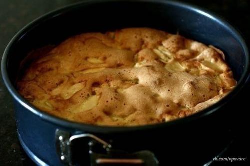 Шарлотка.  Ингредиенты:   Яйца - 4 шт. 04