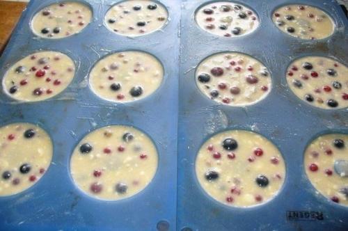 Маффины на Кефире со Смородинойчудо - ягода. 04