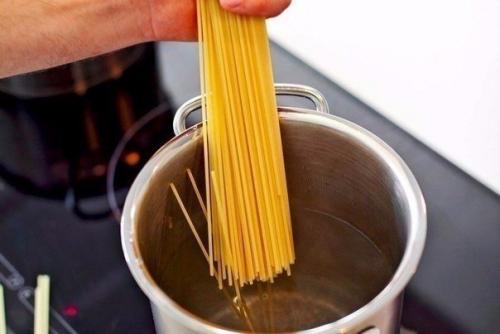 Паста Карбонара. Ингредиенты: 02