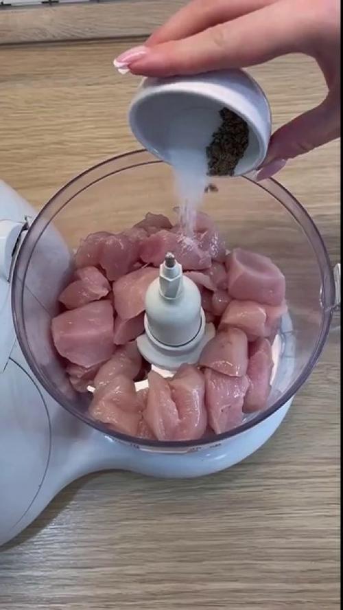 Очень аппетитные и нежные котлетки. 02