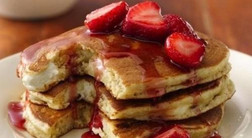 Панкейки с ягодами?