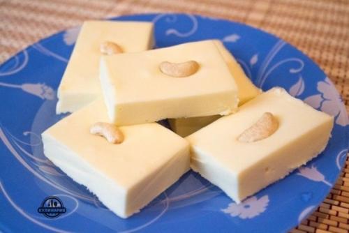 Индийская сладость.  Ингредиенты: 03