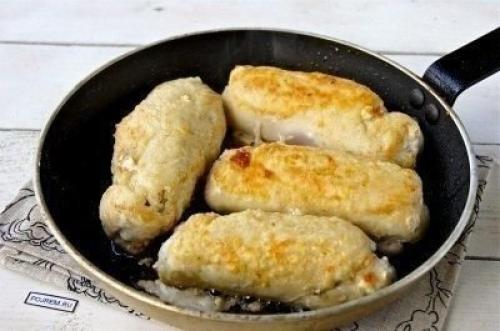 Очень вкусные куриные рулетики с сыром. 08