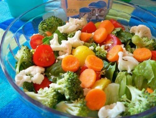 Топ - 9 низкокалорийных салатов без майонеза. 05