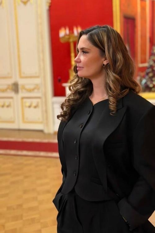 Агата муцениеце снова радует своих поклонников яркими и душевными совместными снимками с мужем! 01