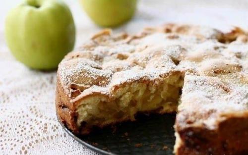 Шарлотка.  Ингредиенты:   Яйца - 4 шт. 05