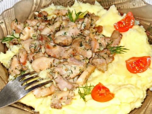 Куриное Филе с чесноком и сыром.