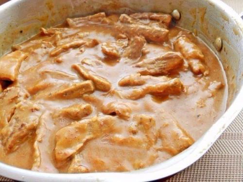 Мясо тушеное со сметанкой. 05