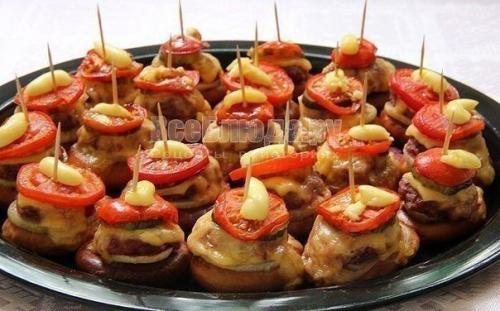 Бублики с фаршем?