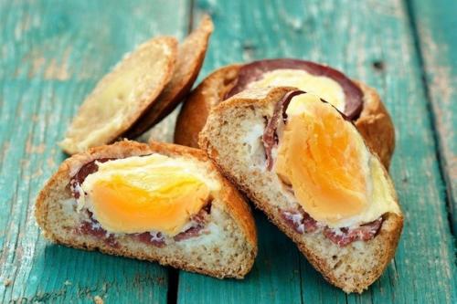 Фаршированные булочки - отличный и быстрый завтрак! 

