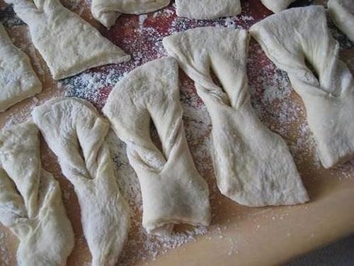 Хворост на кефире. 01