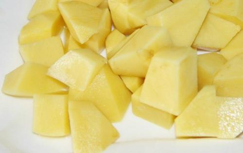 Вкусный куриный суп с сырными рулетиками. 01 Вкусный куриный суп с сырными рулетиками. 01