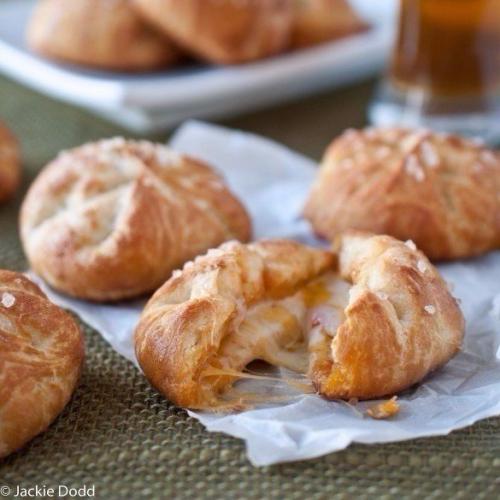 Пицца в булочках.