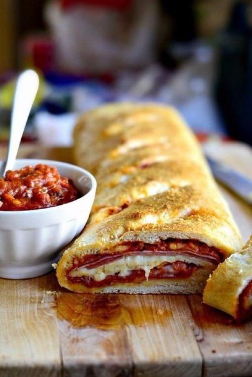 Стромболи (пицца - рулет.