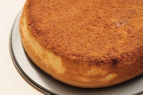 Торт с творожным суфле. Творожный торт суфле.