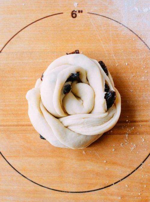 Булочки с изюмом. 07 Булочки с изюмом. 07