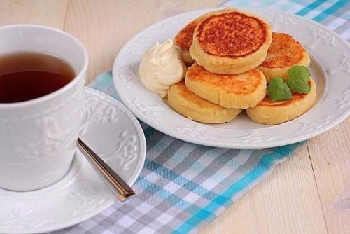 Сырники.
Этот рецепт обожаю.

