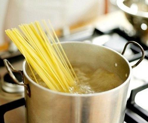 Паста карбонара с беконом и сливками. 01 Паста карбонара с беконом и сливками. 01