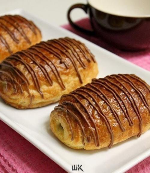 Круассаны с шоколадом? 09