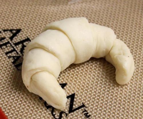 Круассаны с шоколадом? 06