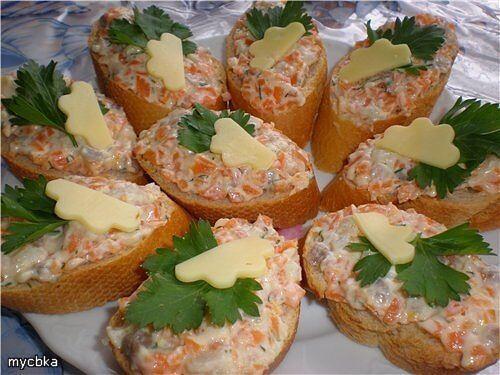 Ложная Икорка.  Это самая вкусная намазка из всех, которые я пробовала.