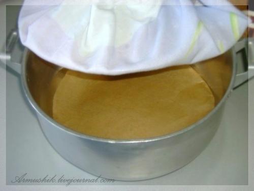 Высокий, нежный бисквит для торта (на плите). 01