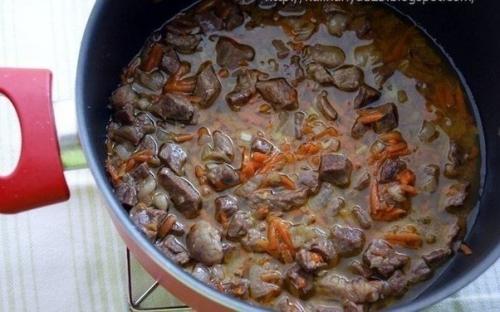 Картошечка, тушенная с мясом. 04