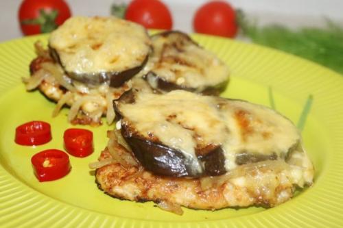 Ленивые куриные отбивные.