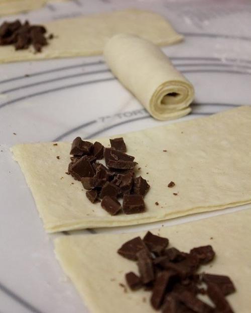 Круассаны с шоколадом? 07