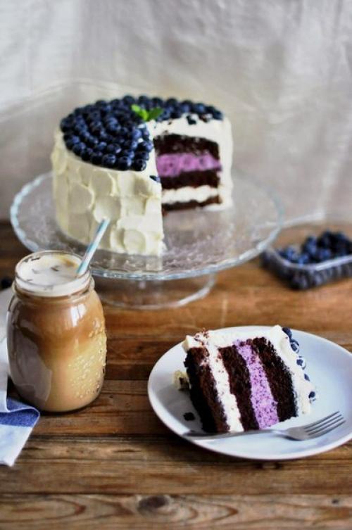 Шоколадный торт с черничным муссом. 04 Шоколадный торт с черничным муссом. 04