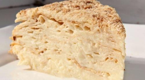 Торт Наполеон с заварным кремом.