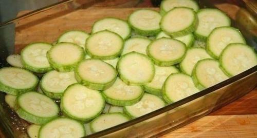 Картофель с беконом и кабачками. 01