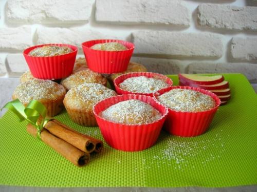 Яблочные кексики.  Рецепт простой, с насыщенным ароматом яблок и корицы.