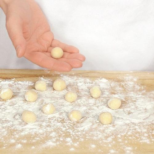 Суп - пюре из цветной капусты с сырными шариками. 04