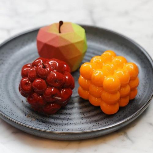 Эти пирожные просто идеальны.