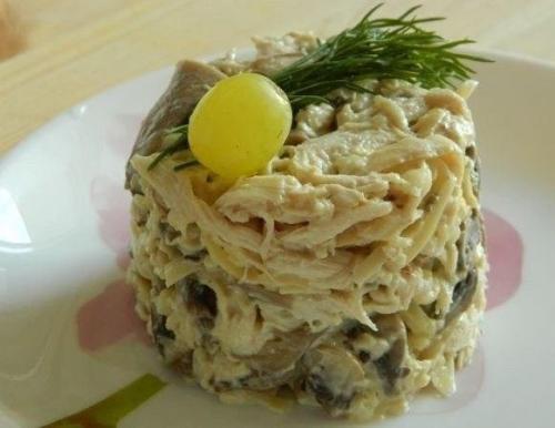 Грибной салат с курицей. 06