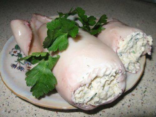 Фаршированные кальмары.  Ингредиенты: