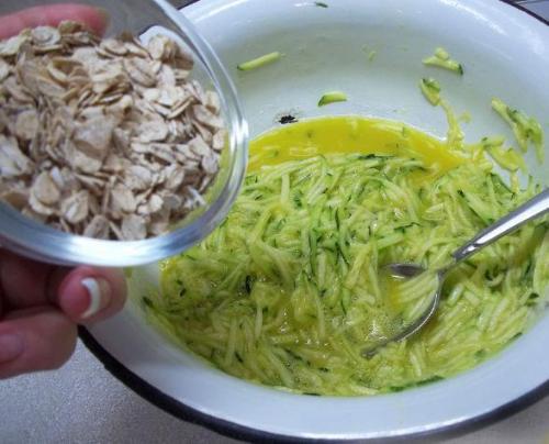 Оладьи из кабачков с овсяными хлопьями. 04