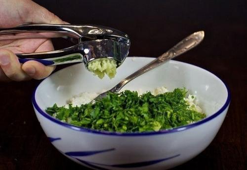 Помидоры, фаршированные мягким сыром. 05