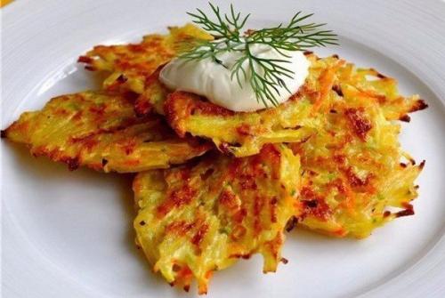 Дранички с ветчиной, сыром и зеленью. 01