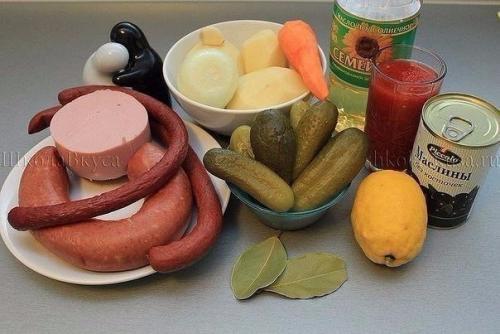 Очень вкусная соляночка с колбасой. 01