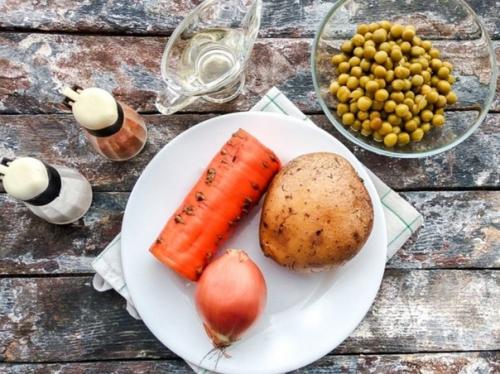 Картофельный суп с зеленым горошком. 01